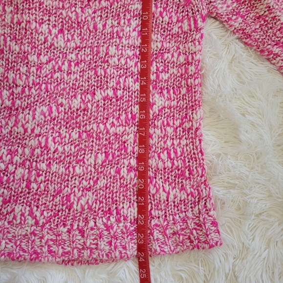 Aeropostale Women pink & white V-neck Soft Chunky knit sweater size Medium - Picture 3 of 4